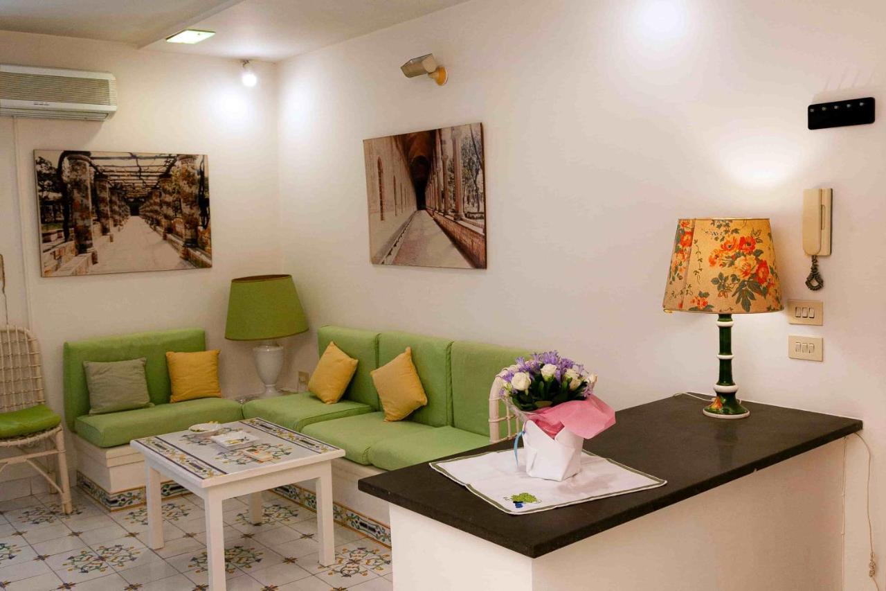Casa Vacanze Belledonne Lejlighed Napoli Eksteriør billede